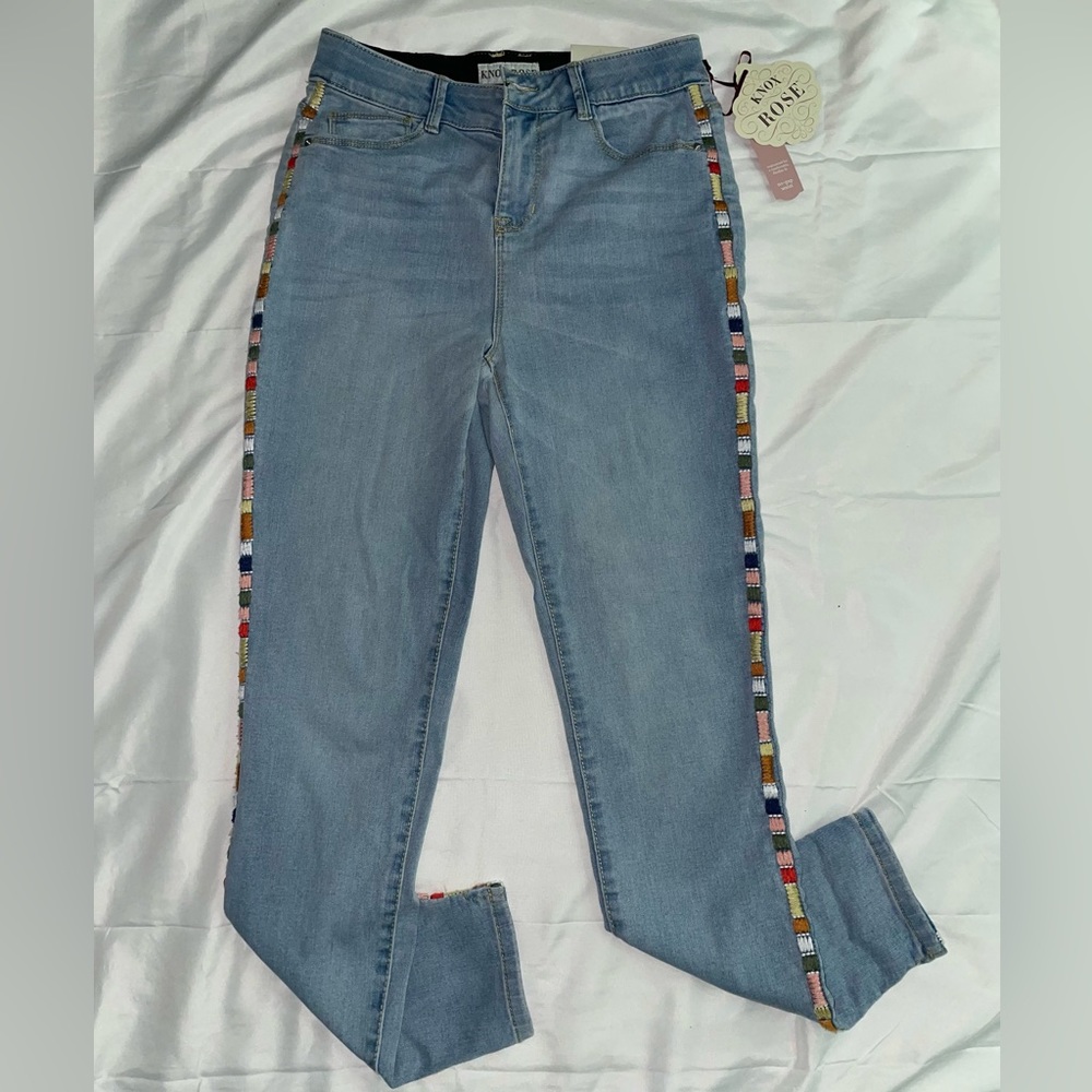 Knox Rose Mid-Rise Skinny Jeans Light Wash size 4